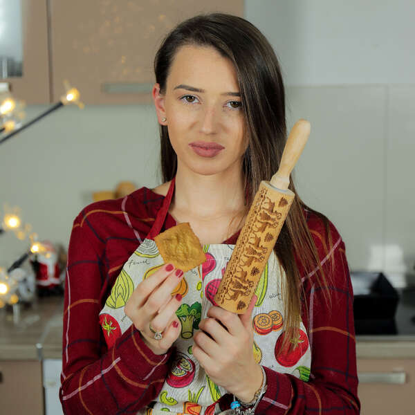 Valjak za Tijesto s Božićnim Motivima - Predobro.hr